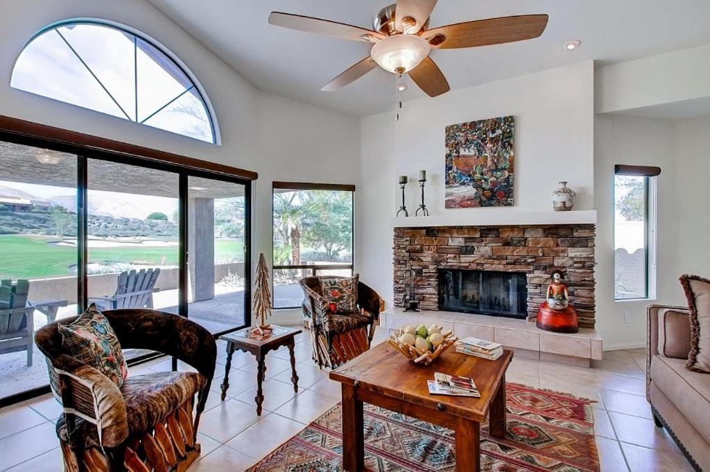 בורגו ספרינגס Country Club Home 2 Bedroom 2 Ba And Den About 1 Mi To Golf מראה חיצוני תמונה